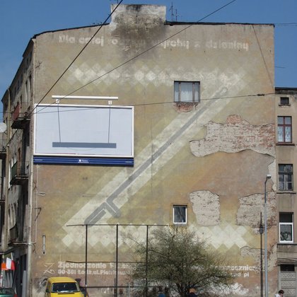 Mural 3. Zjednoczenia Przemysłu Dziewiarskiego i Pończoszniczego, ul. Kilińskiego 120, fot. Bartosz Stępień